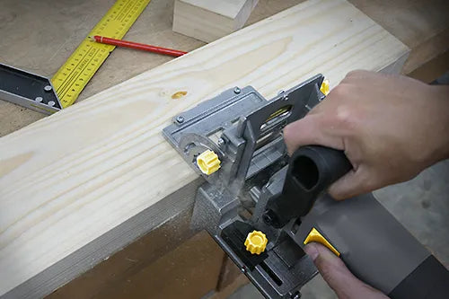 Ahşap işleme projeleriniz için hassas ve çok yönlü, çift milli dübel freze makinesi satın alın.